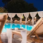 Ξενοδοχείο με διαμερίσματα Saint Peter Bay 3*